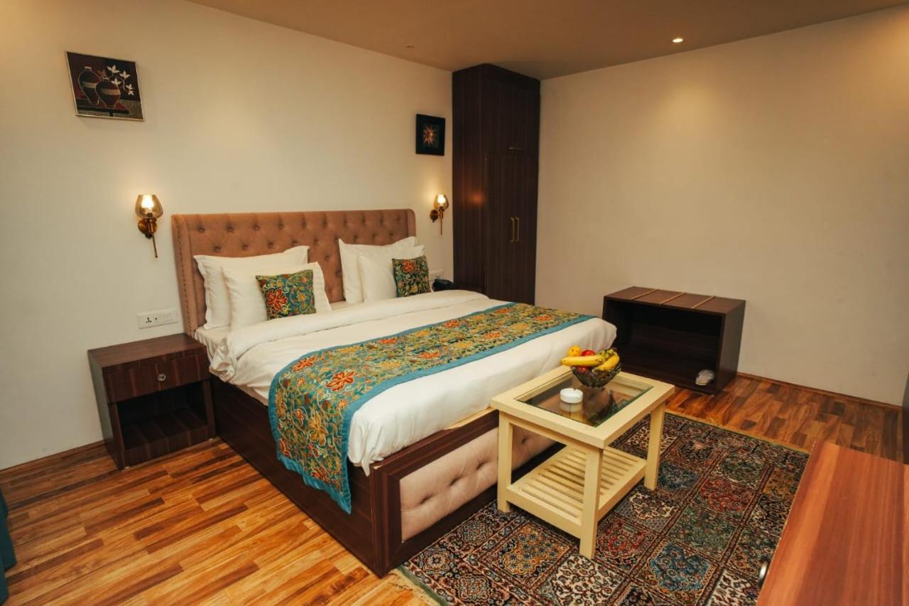 Srinagar Group Of Hotels Zewnętrze zdjęcie