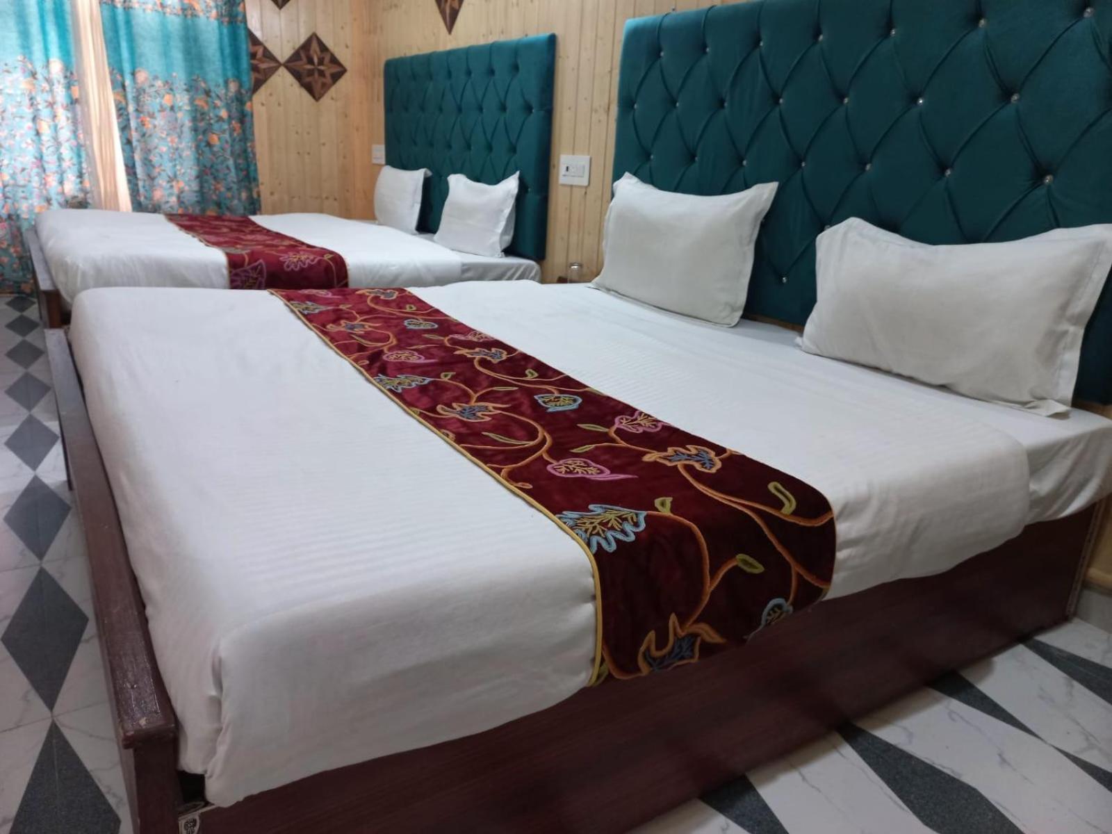 Srinagar Group Of Hotels Zewnętrze zdjęcie
