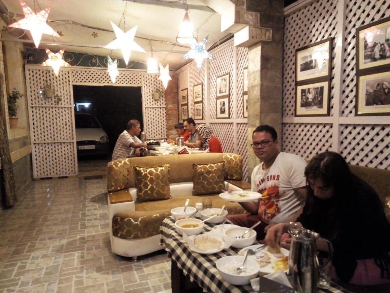 Srinagar Group Of Hotels Zewnętrze zdjęcie