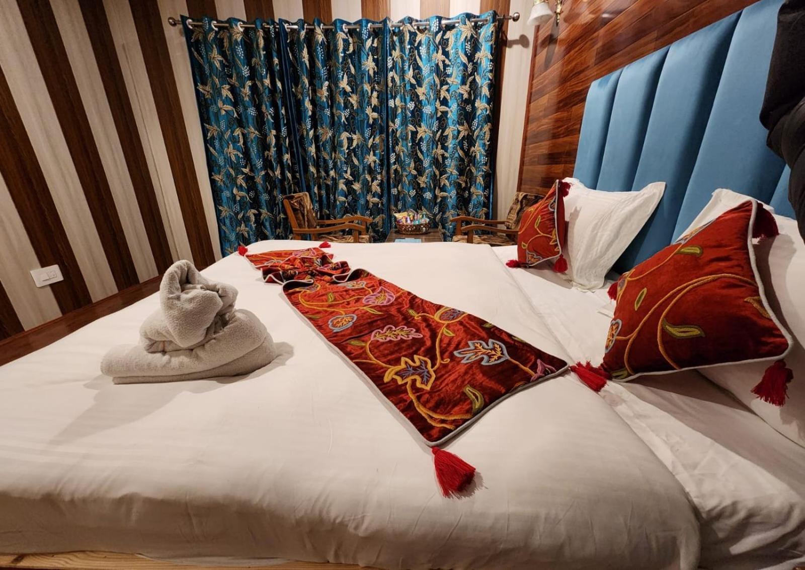 Srinagar Group Of Hotels Zewnętrze zdjęcie