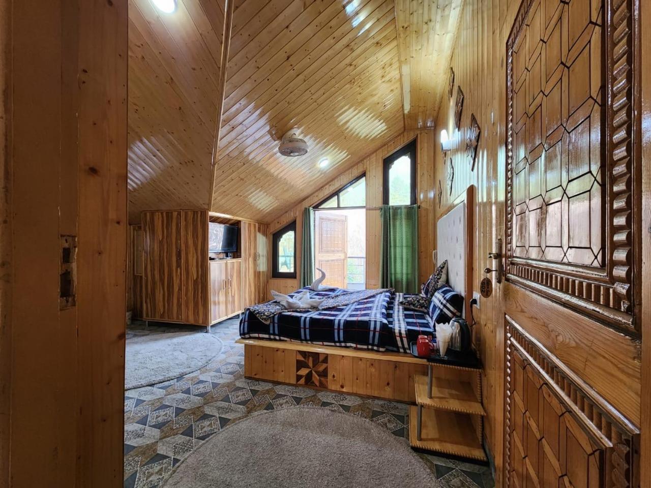 Srinagar Group Of Hotels Zewnętrze zdjęcie
