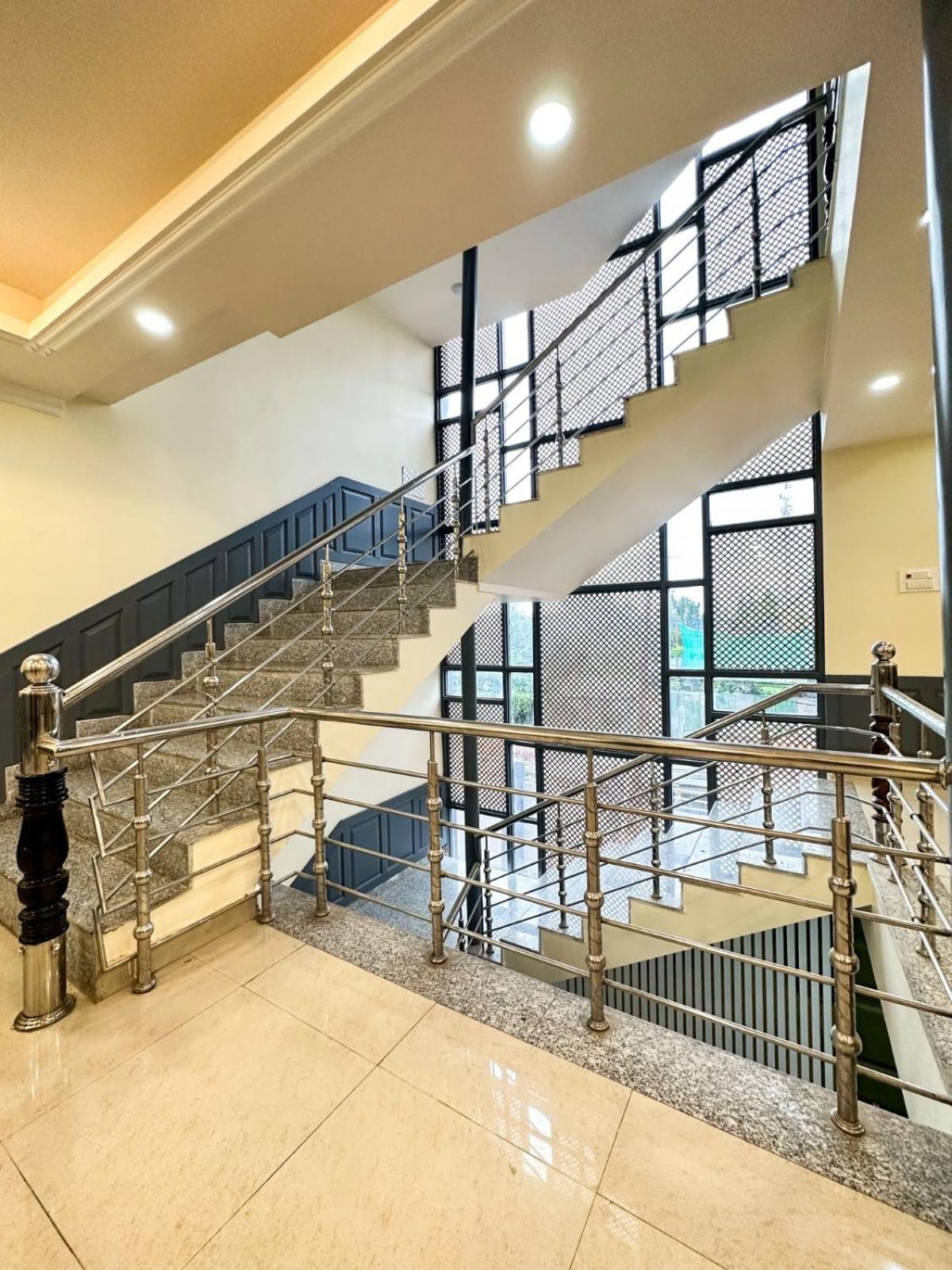Srinagar Group Of Hotels Zewnętrze zdjęcie